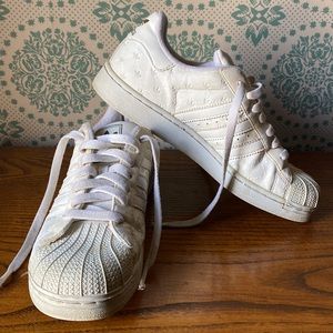 Adidas Sneakers- almost vintage. Youth 5.5 sizing- I am 7.5 ladies.